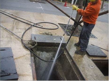 隆尧池底污泥如何清理